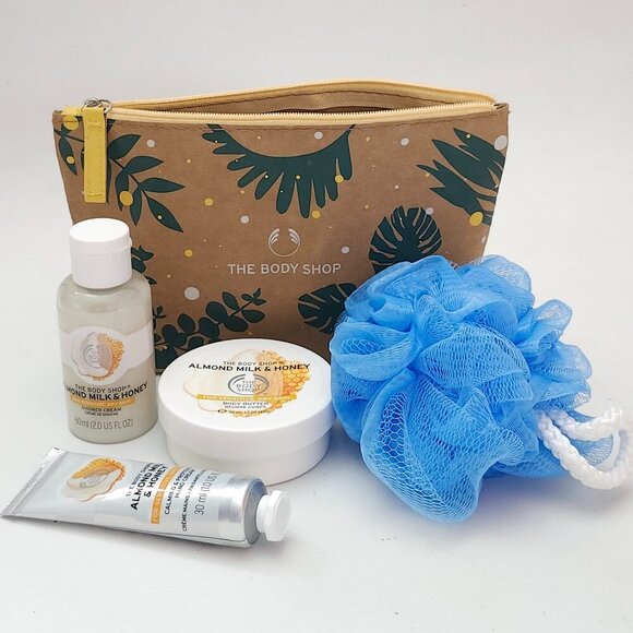 THE BODY SHOP Almond Milk and Honey Gift Set BNIP 5 Piece - Picture 1 of 4